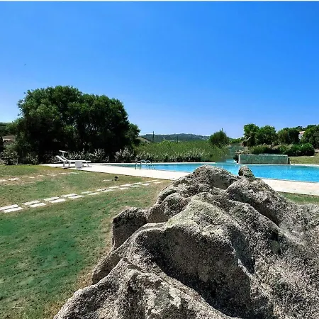 La Smeraldina Aparthotel 3*