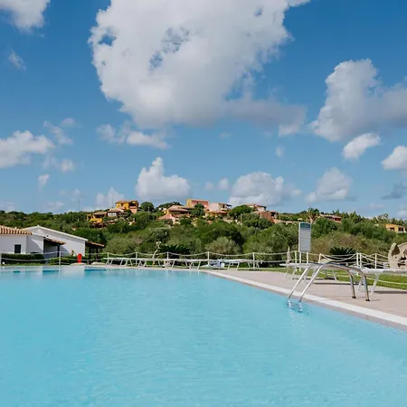 La Smeraldina Apartahotel 3*