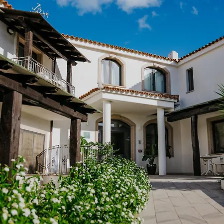 La Smeraldina Apartahotel 3*