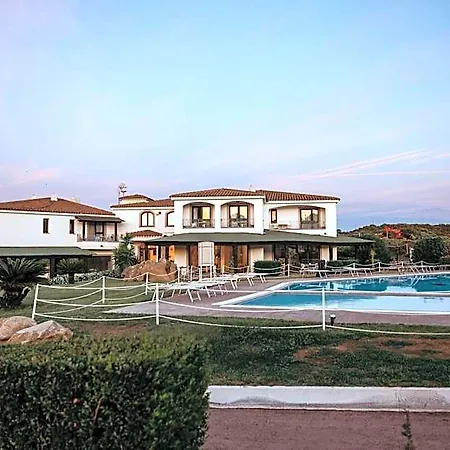 La Smeraldina Aparthotel 3*